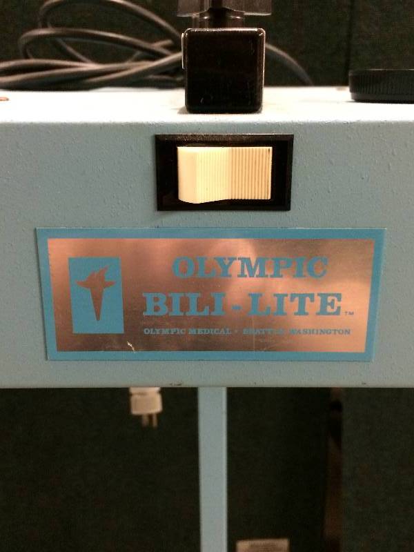 lot 63 image: Olympic 33 Bili-Lite Phototherapy Light Unit - Great For Veterinaries & More