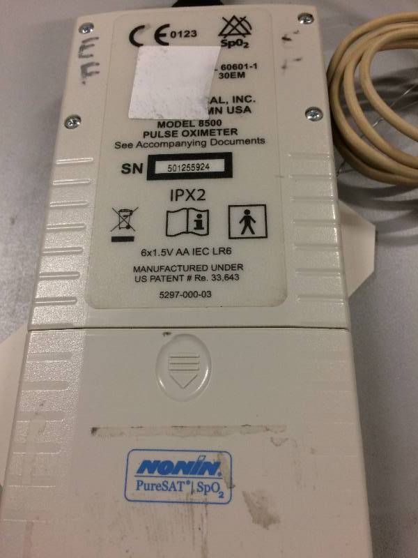lot 72 image: Nonin Medical 8500 Pulse Oximeter