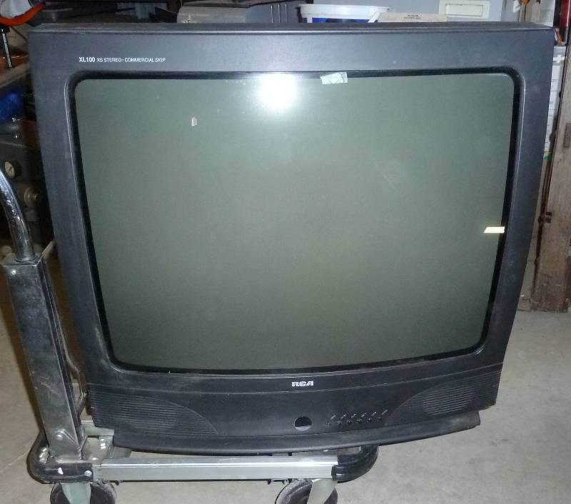 RCA model XL100  TV 32 fully worki...