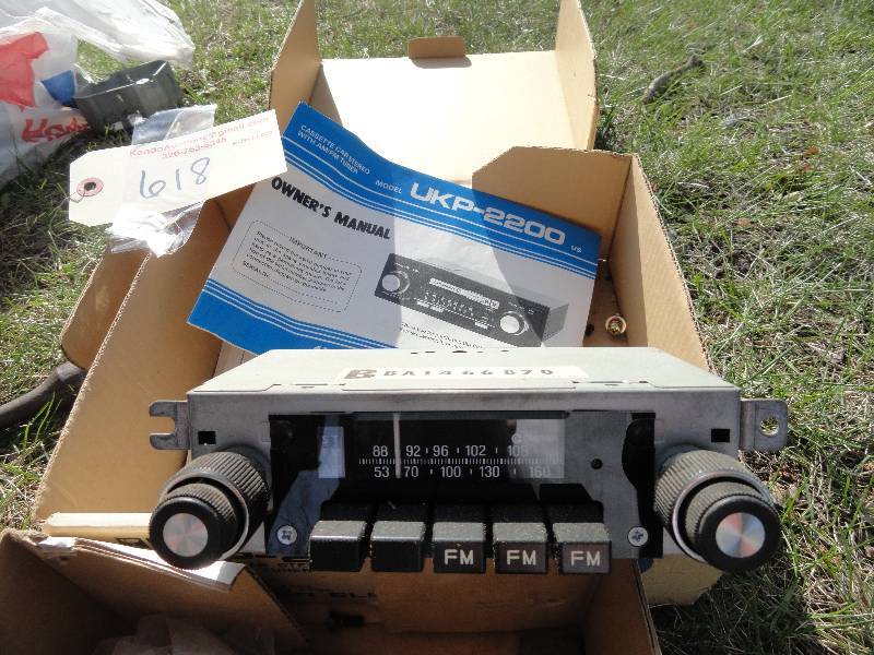 lot 618 image: Radio Pioneer
