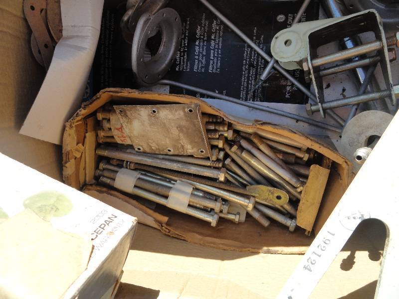 lot 640 image: Airplane wood and Parts for Bellanca aircraft