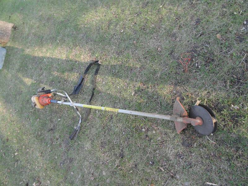 lot 648 image: Stihl Weed whipper F565AVE, Model# 11778866 Works