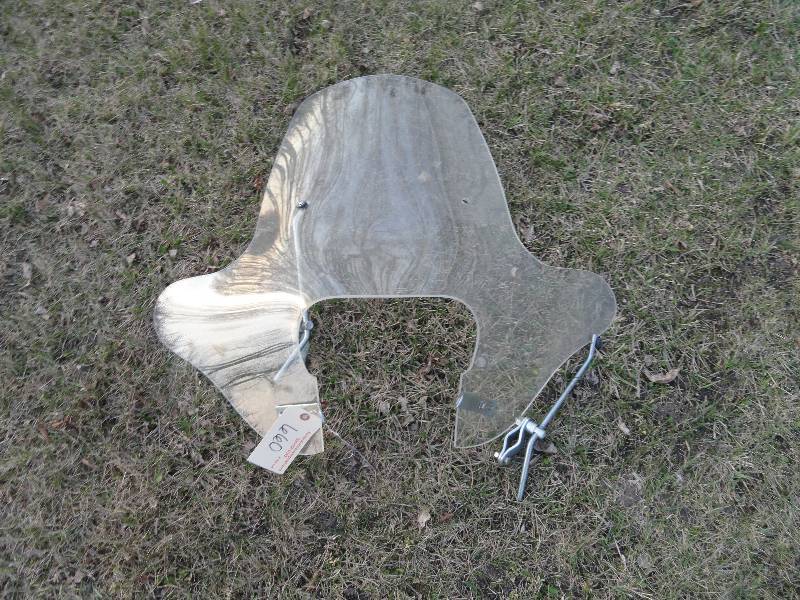 lot 660 image: Motor cycle windshield AS-), approx. 22 38 High 3 wide