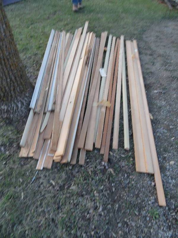 lot 663 image: Boards, Random lengths and widths