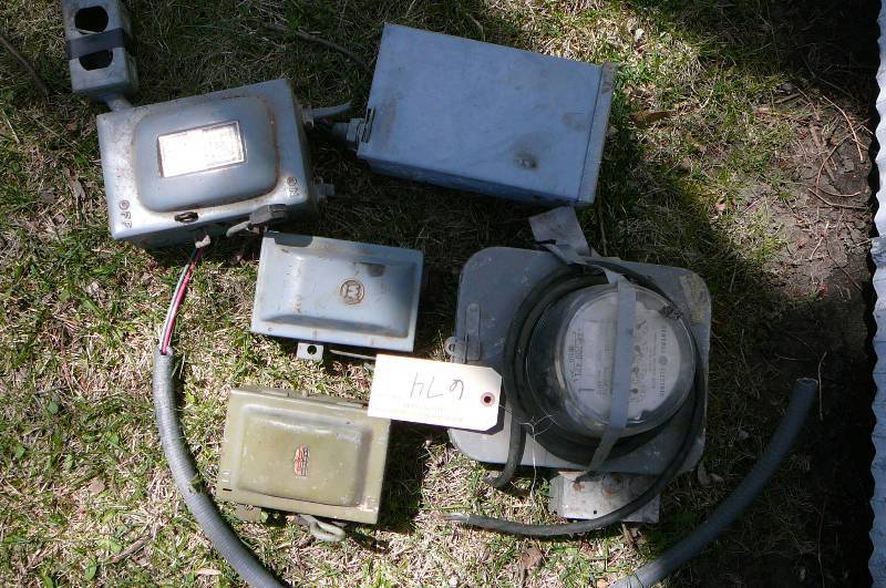 lot 674 image: Safety switch boxes, GE Single phase meter