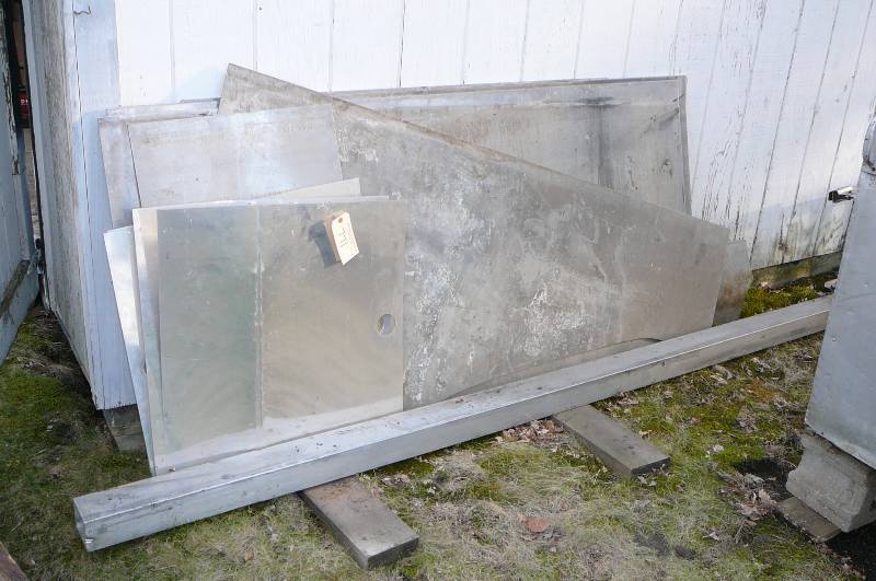 lot 771 image: Alum Plate  Tubing