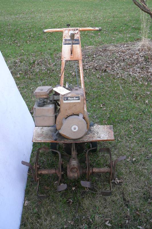 lot 783 image: Tiller, Wards gardern mark, Briggs & Stratton engine