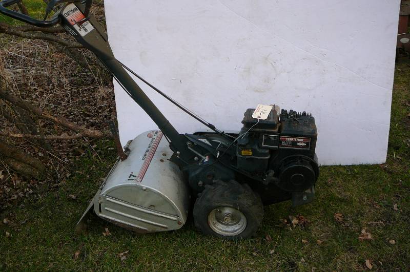 lot 784 image: Tiller, Craftsman Rear tine tiller