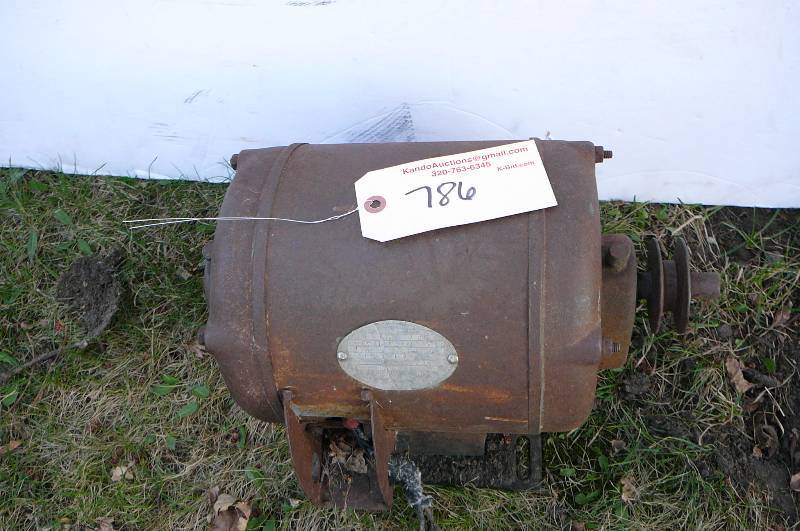 lot 786 image: Electric motor