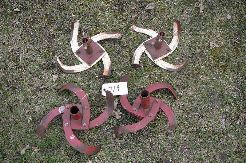 lot 719 image: Tiller parts