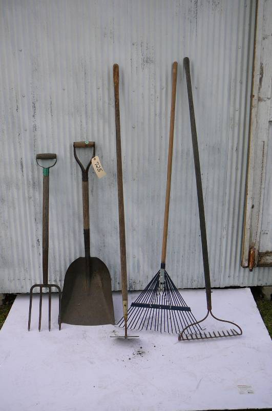 lot 725 image: Yard Tools,2- Rake, Hoe, shovel, Fork
