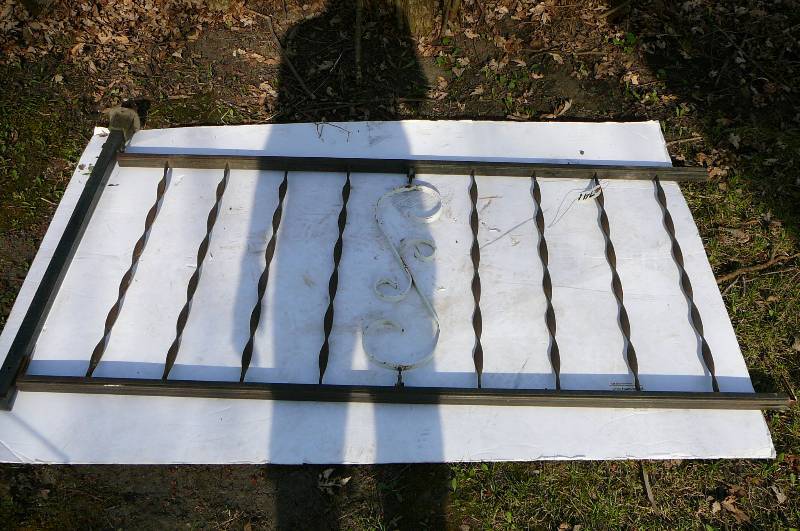 lot 741 image: Railing 1-5 Long, 1 approx. 45 Long