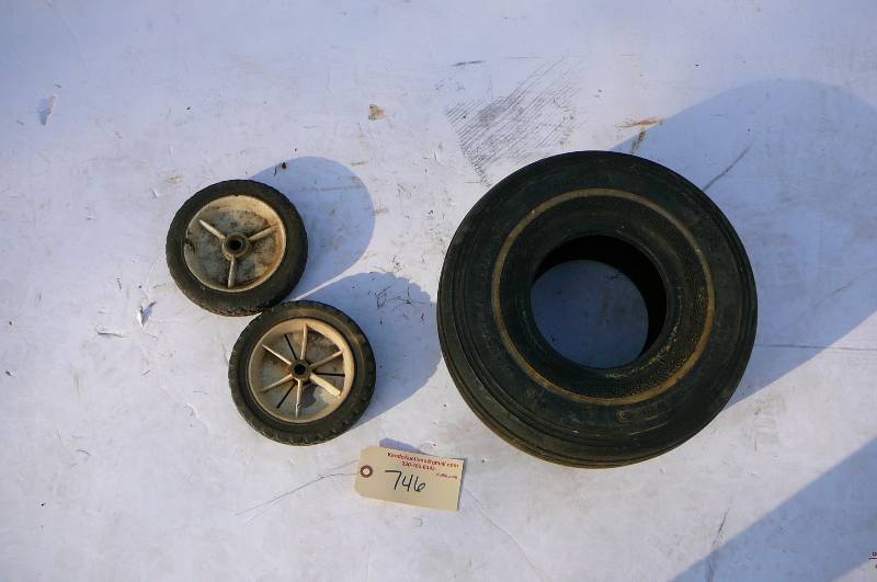 lot 746 image: 2- Wagon tires, 1- Tire 15.600 -6 BL Tire Uniroyal Aircraft