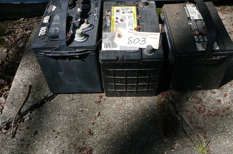 lot 803 image: Batterys Scrap 3 count