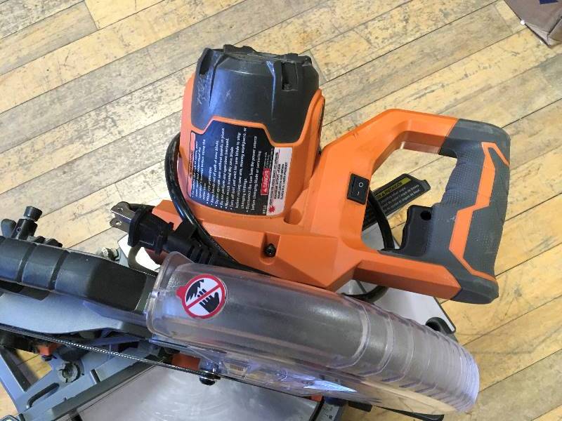 Ridgid 15 Amp 10 in. Dual Bevel Miter Saw used in working condition