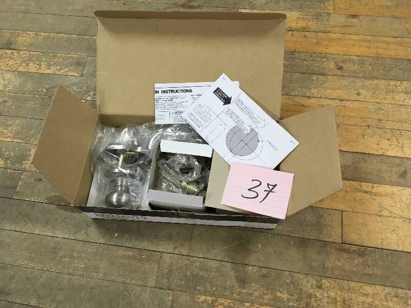 Dynasty Hardware Satin Nickel Colorado Front Door Door handleset with Sierra Knob open box not used