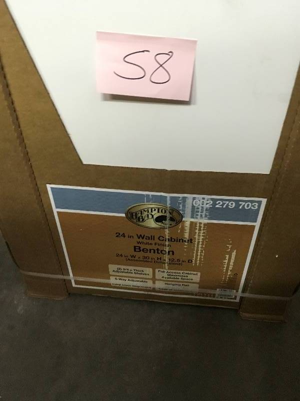 Hampton Bay Benton 24 in Wall Cabinet in White Finish open box not used