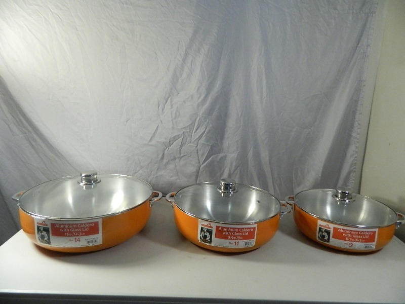 lot 43 image: New Aluminum Caldero Pan Set with Glass Lids