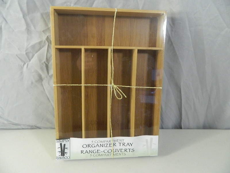 lot 57 image: New Simply Bamboo 5 Compartment Organizer
