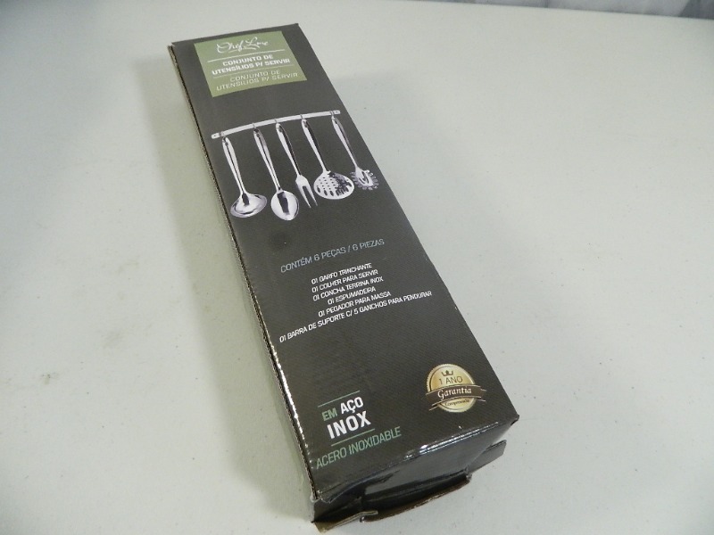 lot 76 image: New Utensil Set with Hanging Rail