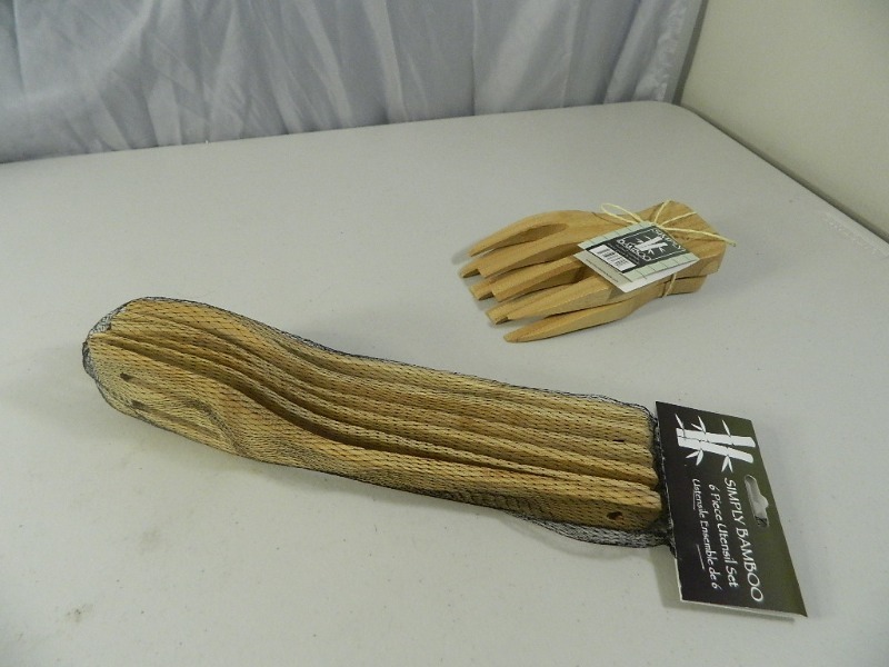 lot 93 image: New Bamboo Kitchen Utensils