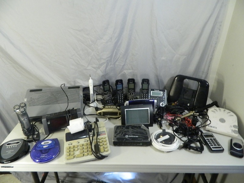 lot 133 image: Assorted Electronics
