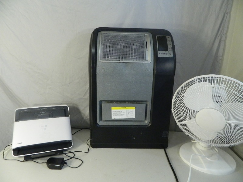 lot 138 image: Assorted Electronics