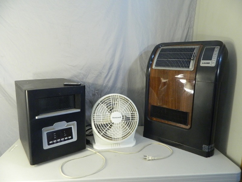 lot 139 image: Heaters and Fan