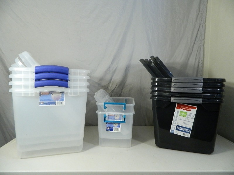 lot 177 image: 11 Assorted Totes