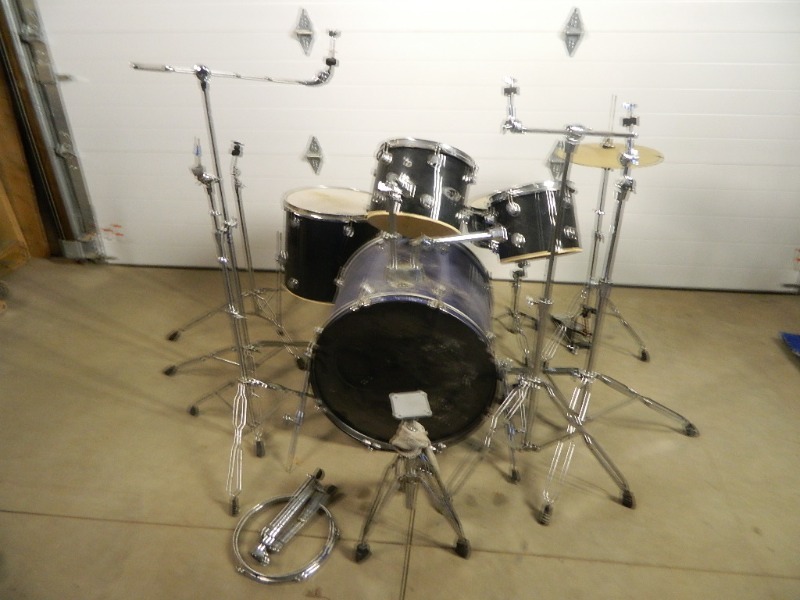 lot 8 image: Ddrum D2 Drumset