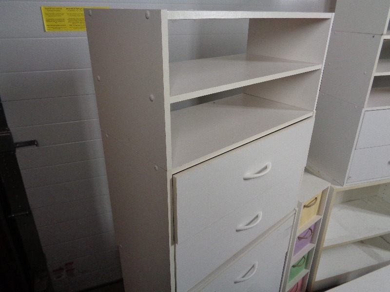 lot 13 image: Take What You Want Modular Closet System
