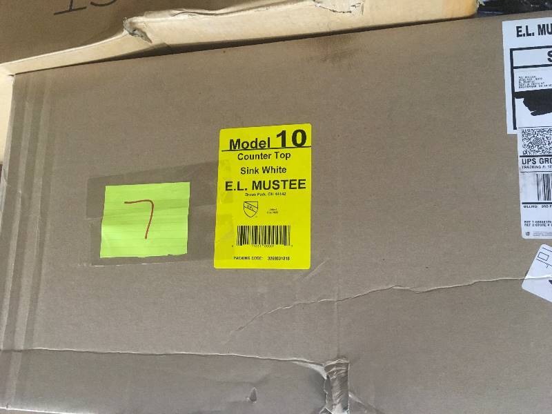 lot 7 image: Mustee 22 in. x 25 in. Molded Fiberglass Self-Rimmed Utilty Sink in White  open box not used