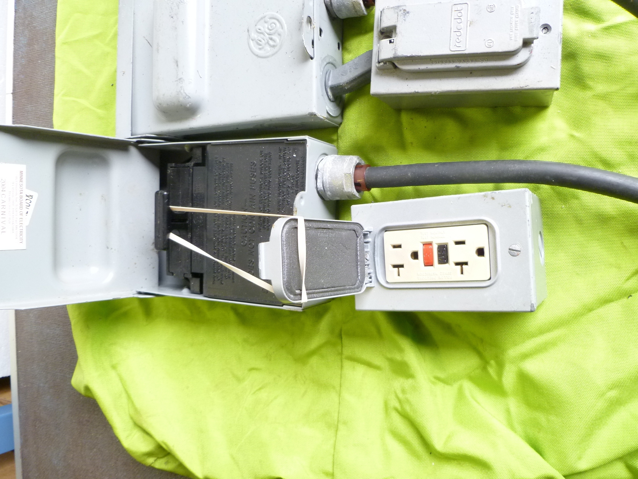 lot 37 image: 4 Power Distribution Boxes w 2 GFIC Outlets