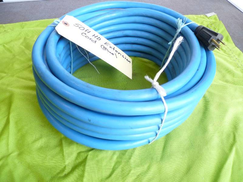 lot 17 image: 50ft Blue HD 103 Extension Cord