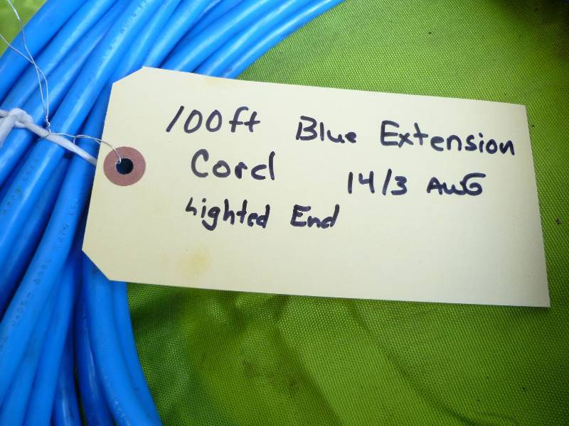 lot 24 image: 100ft Blue Extension Cord