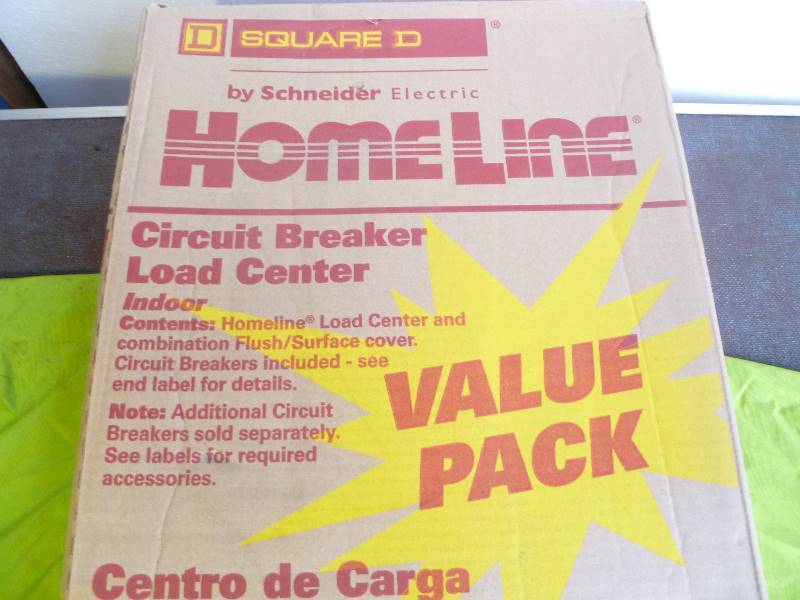 lot 39 image: NEW 200 Amp Load Center w value Pack