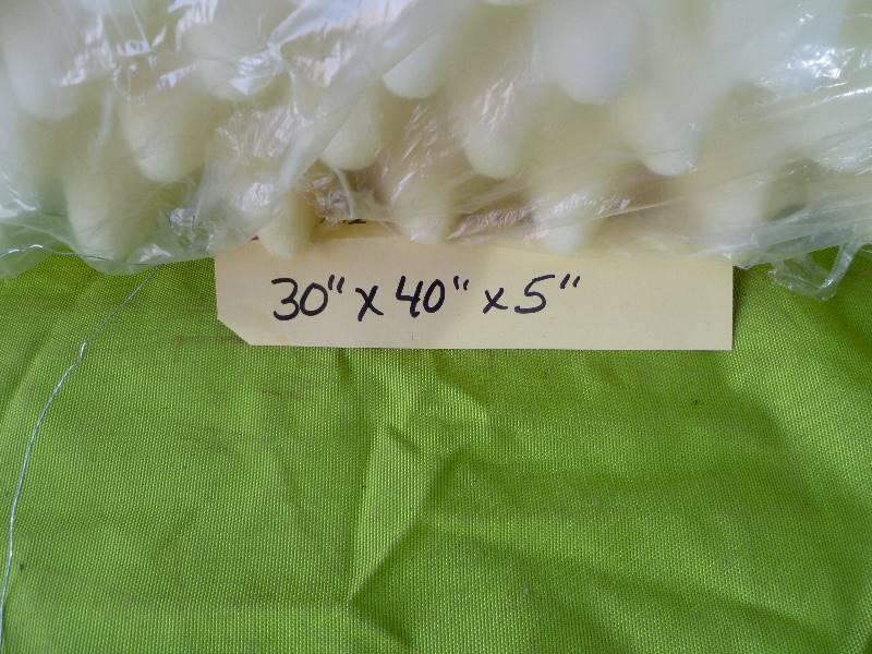 lot 65 image: Pet Bed Foam New Old Stock