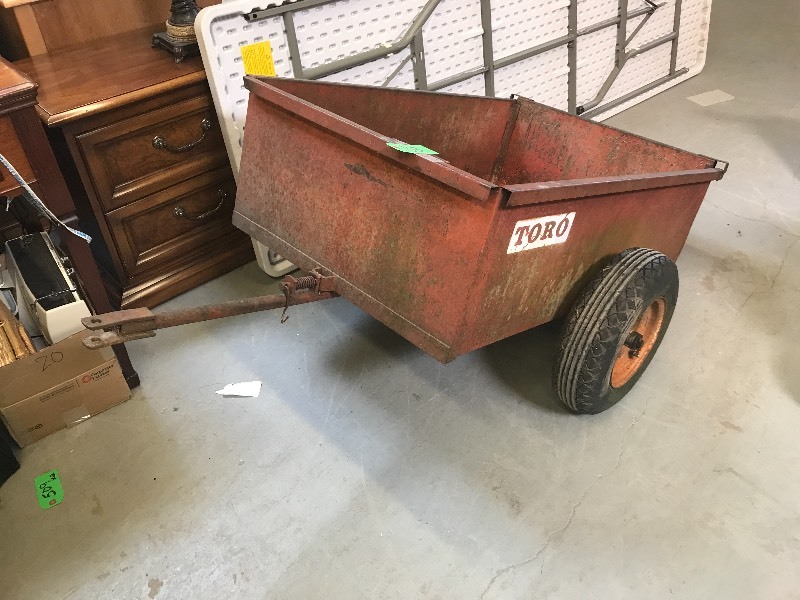 TORO GARDEN DUMP TRAILER
