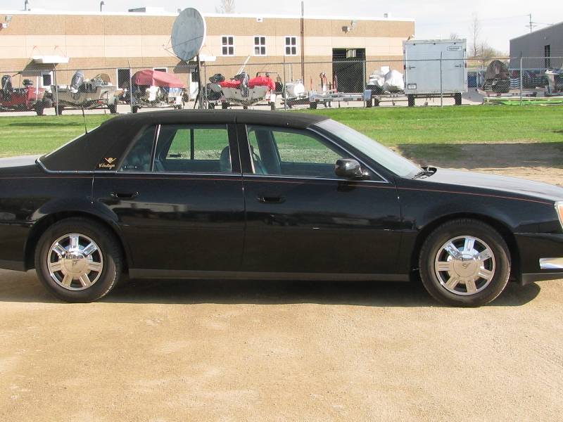 2002 Cadillac Sedan DeVille Vintage