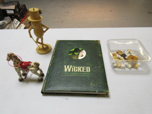 BOOK THE WICKED AND COLLECTIBLES