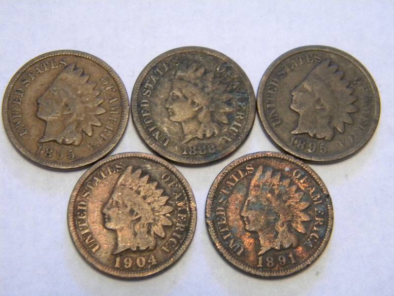 lot 3 image: Indian Head Pennies