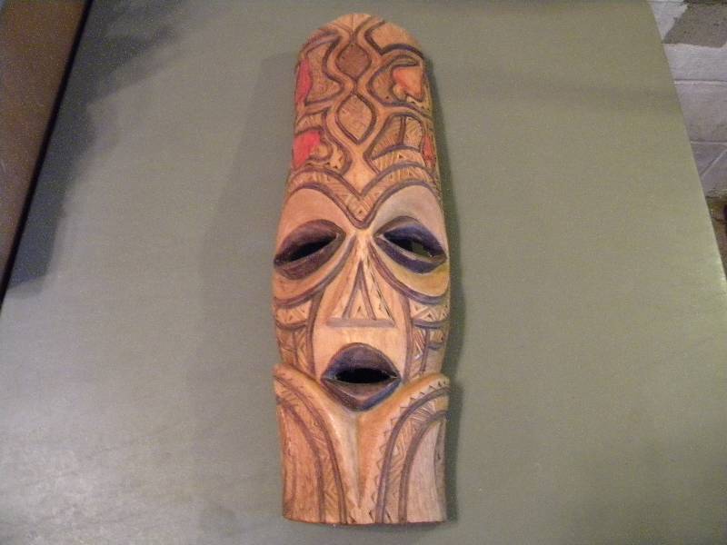lot 50 image: Carved Mask