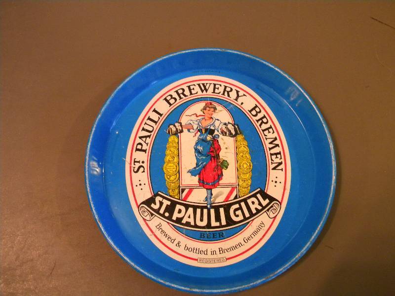 lot 55 image: St. Pauli Girl Tray