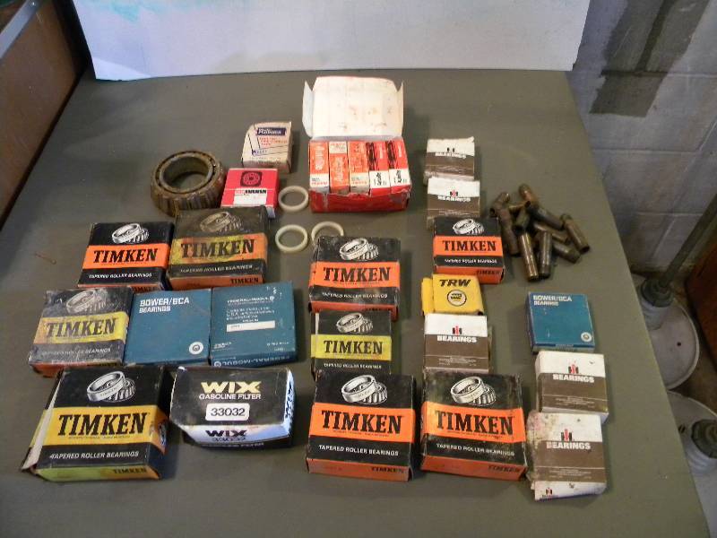 lot 90 image: Roller Bearings & Auto Parts