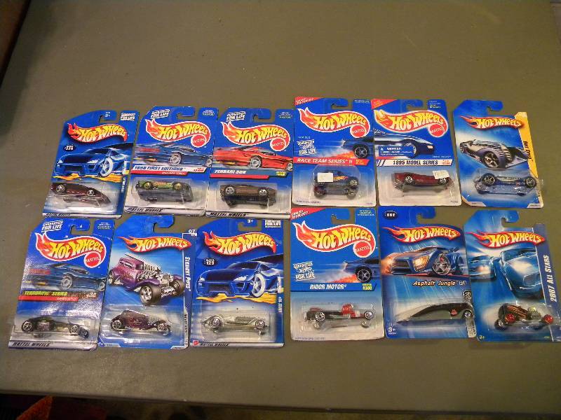 lot 117 image: Hot Wheels