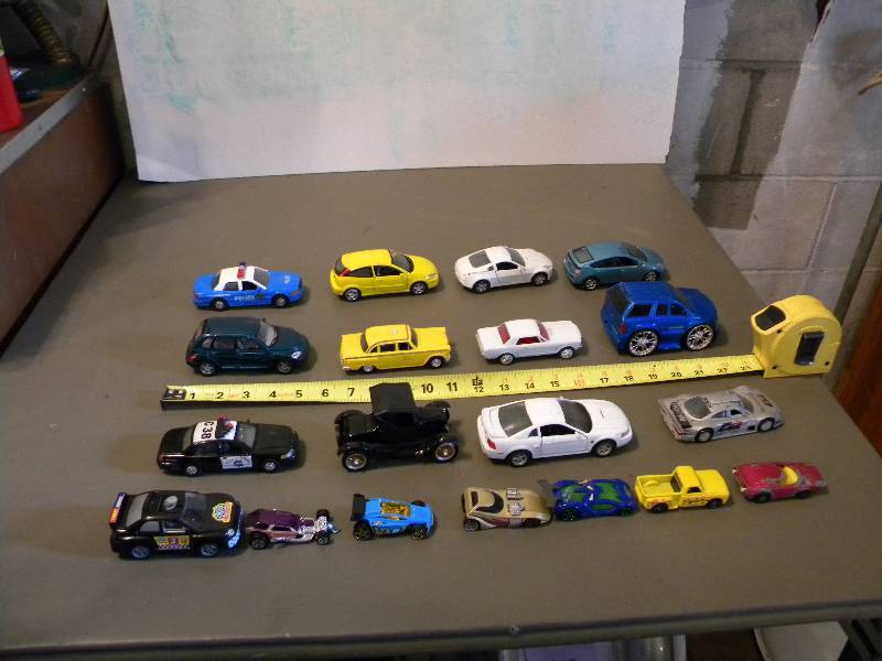 lot 121 image: Toy Vehicles