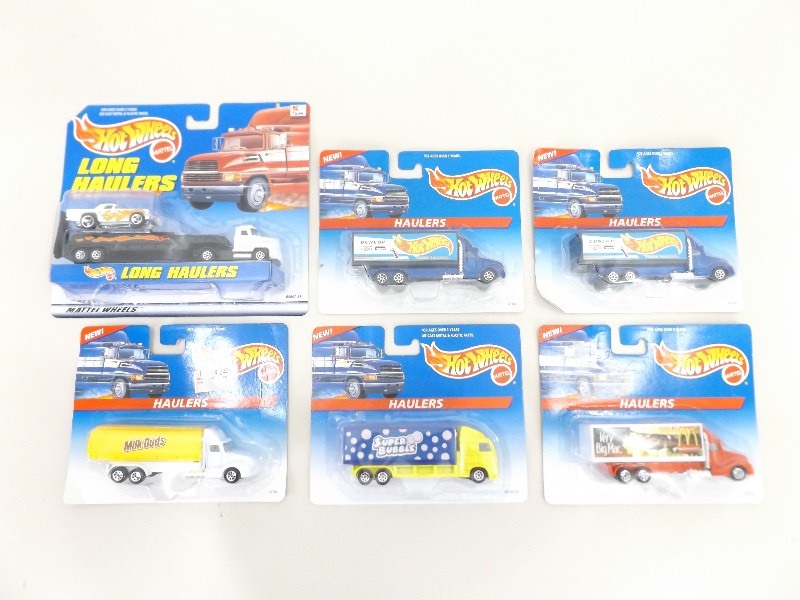 lot 27 image: 6 New in Package Hot Wheels Haulers
