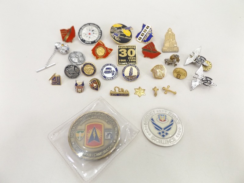 lot 40 image: Lot of Vintage Pins, Metals, etc.