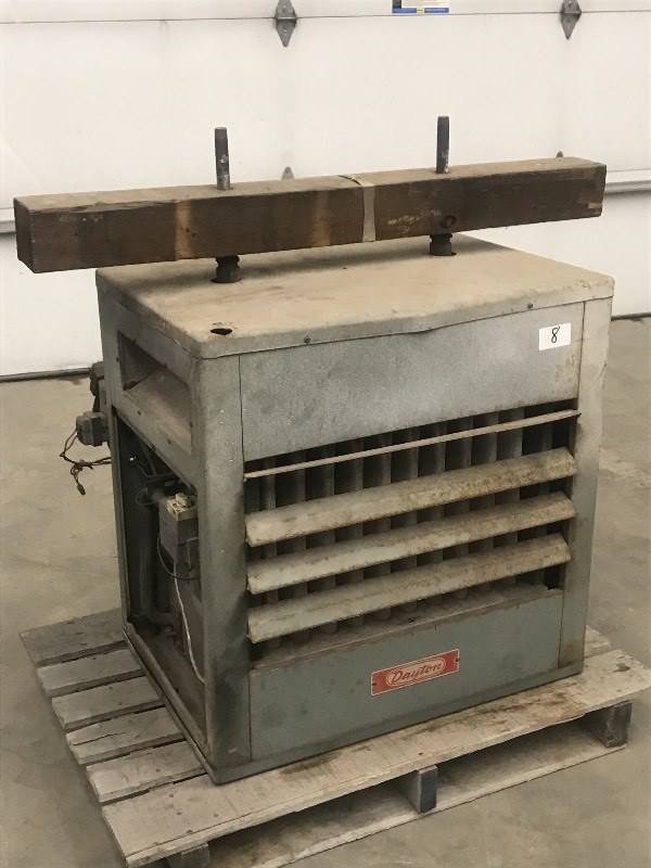 lot 8 image: Dayton 120000BTU Commercial Unit He...