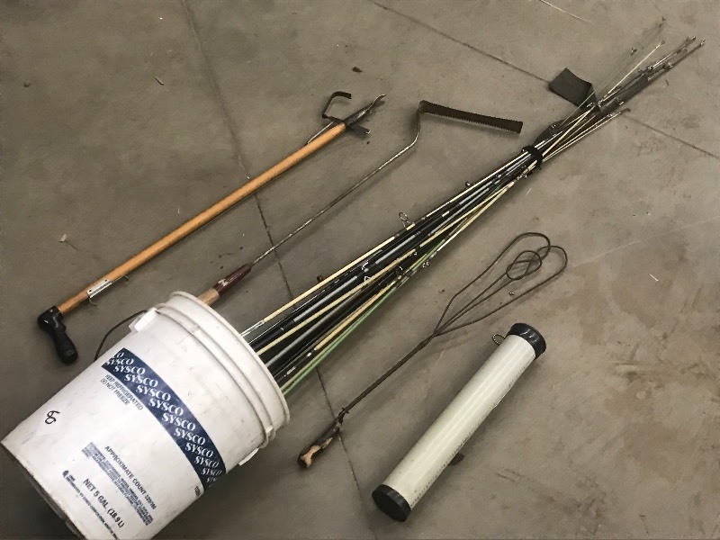 lot 60 image: Lot Of Assorted Vintage Fishing Rod...
